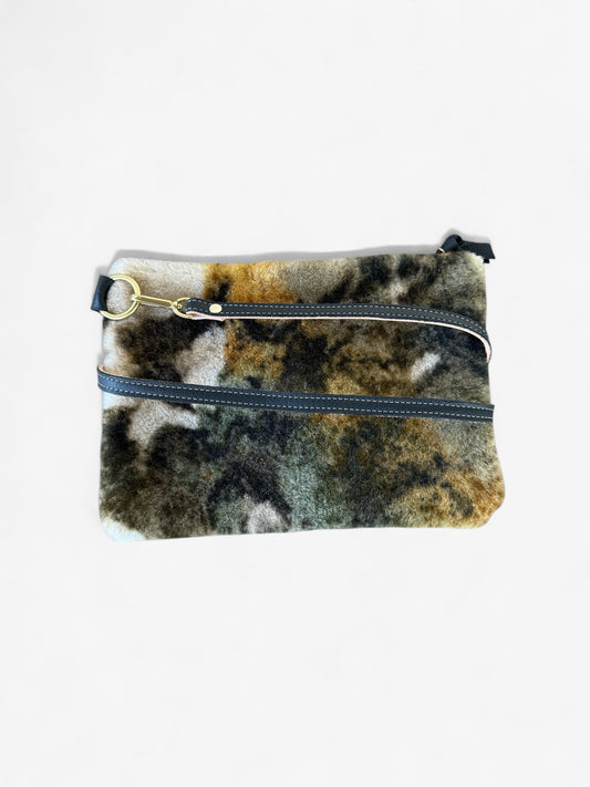 Alice -Camo Sherpa/ Black Leather